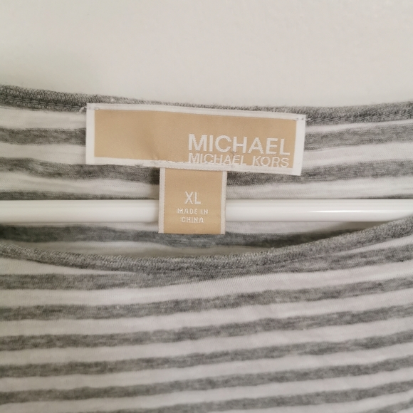 XL Michael Kors t-shirt - Picture 2 of 2